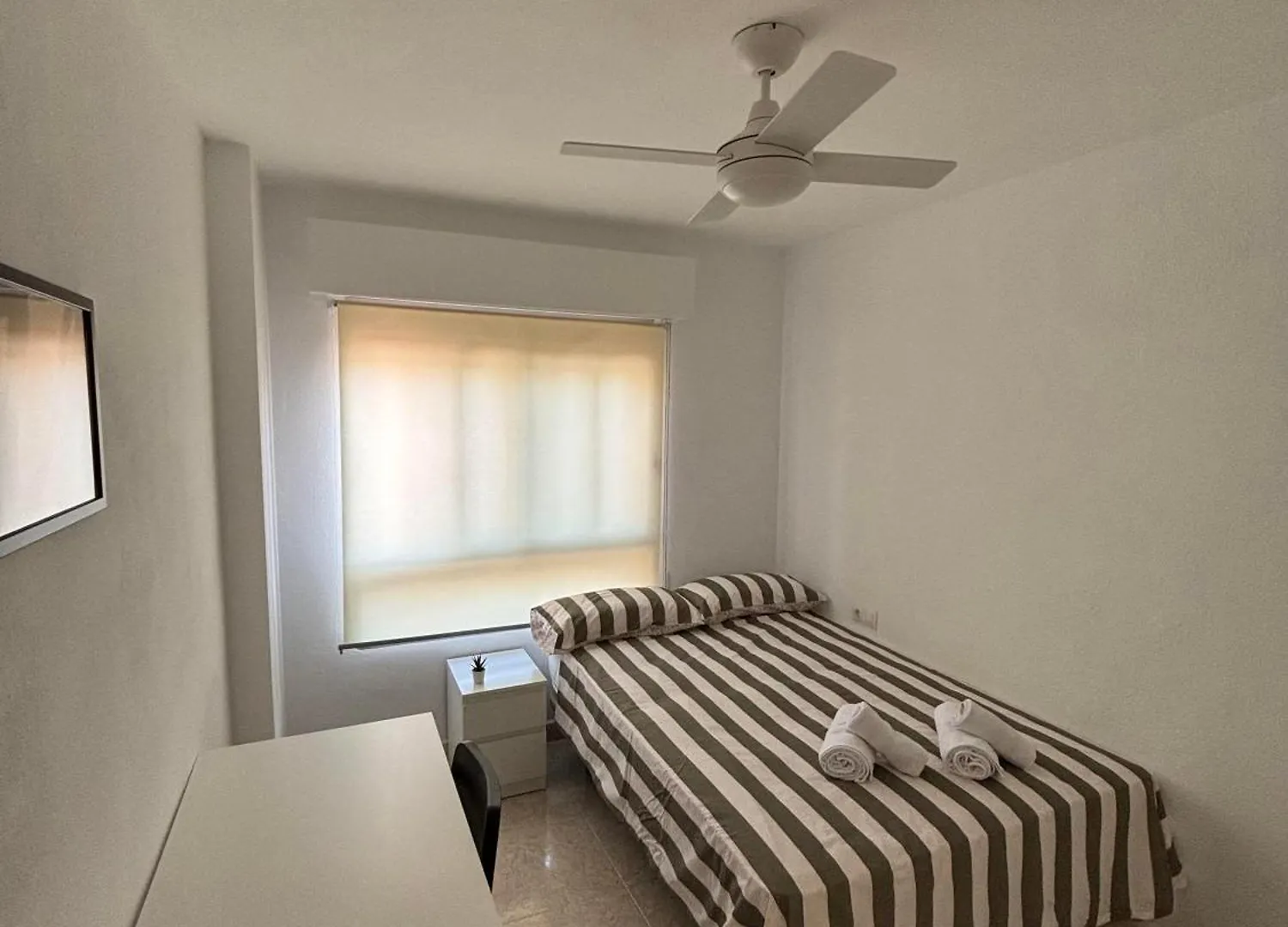 Piso Centrico Con Parking Privado Y Terraza Super Apartamento Málaga