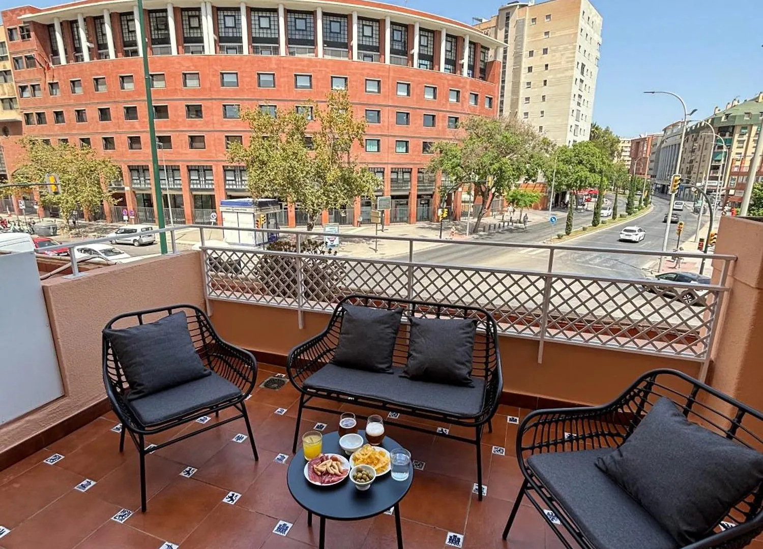 Piso Centrico Con Parking Privado Y Terraza Super Apartamento Málaga
